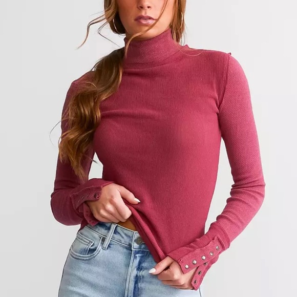 New We the Free Freya Mock Neck Thermal Top in Red - Picture 3 of 6
